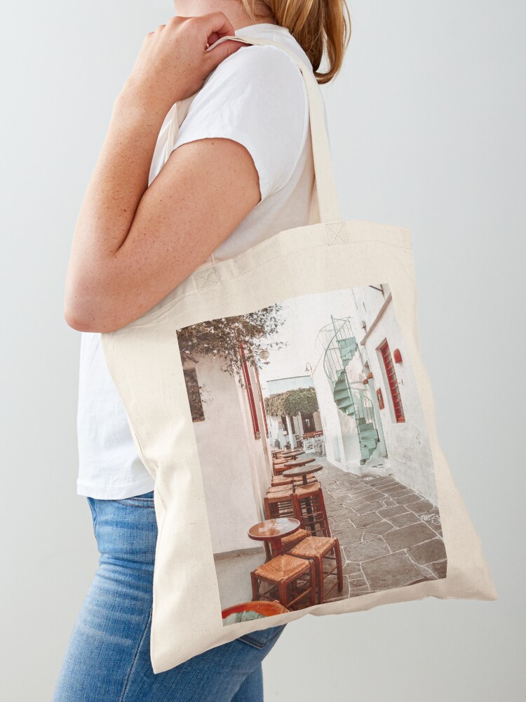 Sifnos Island Street view in G - Street Fashion Greece reseña y precio