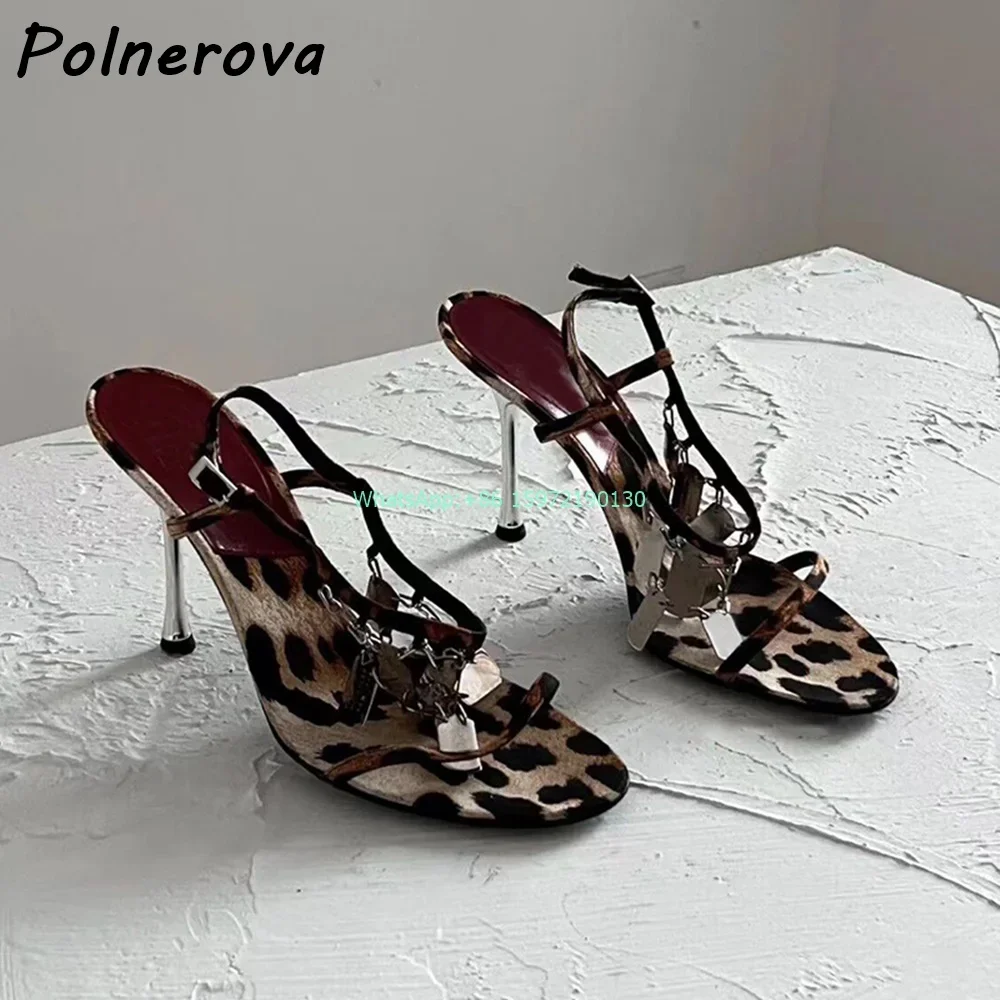 Leopard Metal Fringe Sandals R - Street Fashion Shoot reseña y precio
