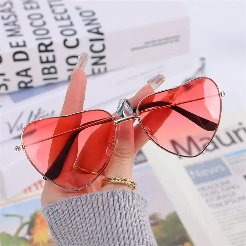 Fashion Heart Shaped Metal Sun - Street Fashion Shoot reseña y precio